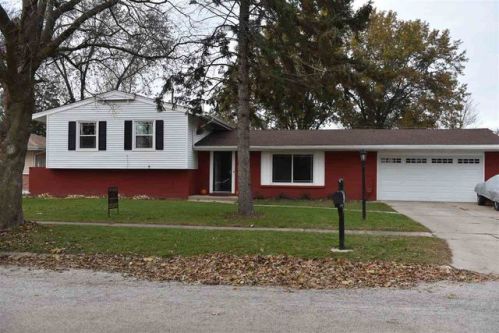 1923 Spring Brook Ave, Rockford, IL 61107-1543