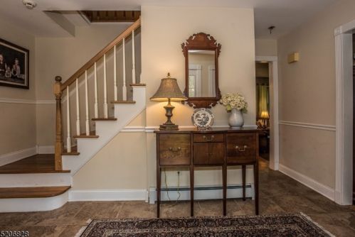 10 Cider Mill Ln, Port Murray, NJ 07865-3202