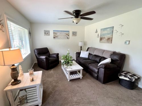1616 Victory Dr, Springfield, OH 45505-4445