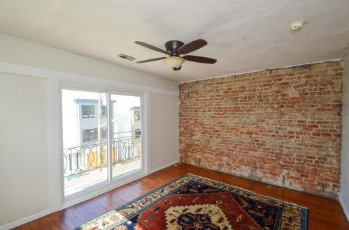 206 Hastings St, Cincinnati OH 45219-1420 exterior