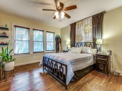 2324 Lotus Ave, Fort Worth TX  76111-1645 exterior