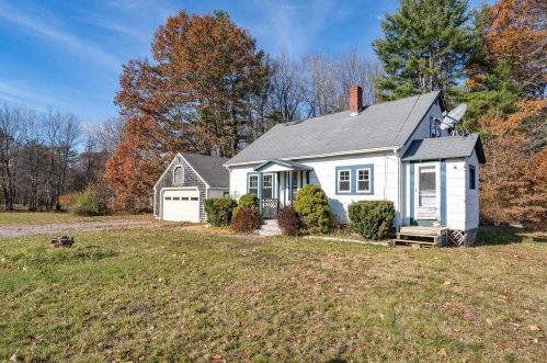 614 Rollins Rd, Portsmouth, NH 03869-5200