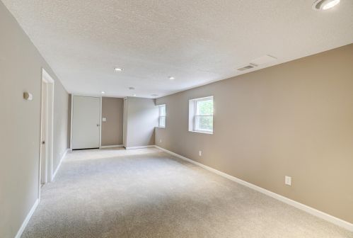 684 Eldridge Ave, Saint Paul MN  55113-6412 exterior