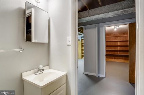 11744 Lovejoy St, Silver Spring MD 20902-1632 exterior