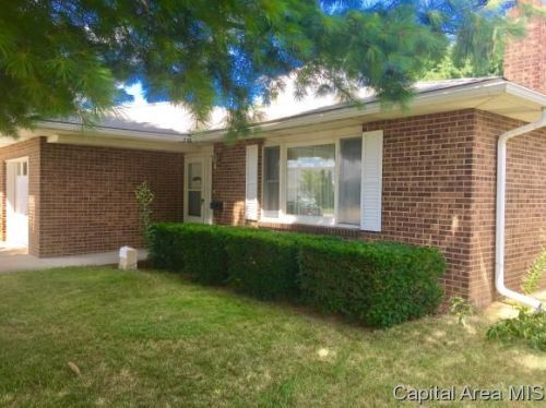 22 Shenandoah Ave, Jacksonville, IL 62650-1485