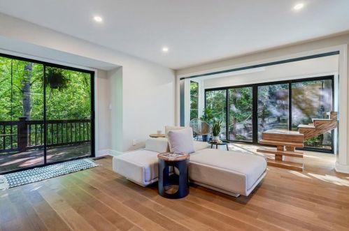 620 Colebrook Ct, Atlanta GA  30327-4710 exterior