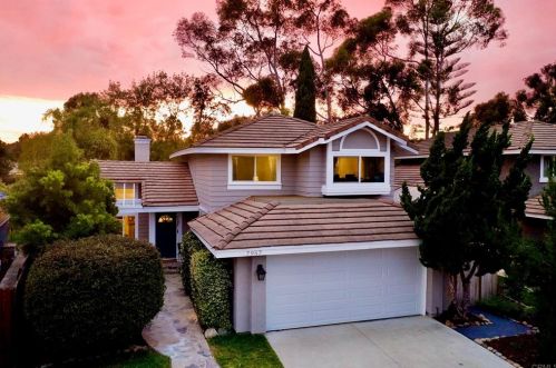 7957 Calle Madrid, Carlsbad, CA 92009-9303