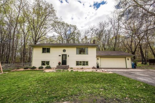 7691 229th St, Columbus, MN 55025