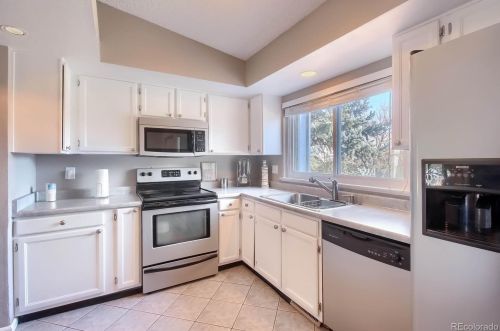 17362 Frd Dr, Aurora CO 80017-3236 exterior