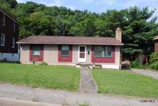 1208 Bedford St, Johnstown PA  15902-3818 exterior