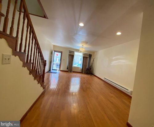 1739 10th St, Philadelphia PA  19122-2707 exterior