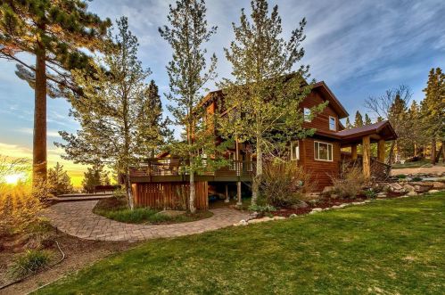 16125 Martis Peak Rd, Truckee CA  96161-1485 exterior