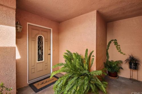 1113 Dresden St, Anaheim CA  92801-1973 exterior