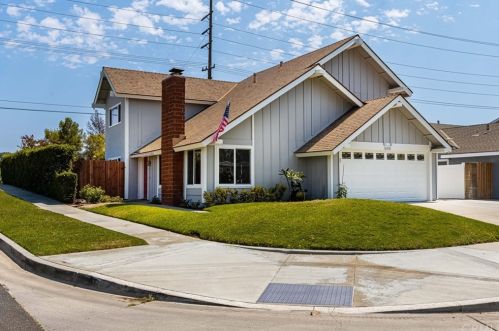 6298 Woodsboro Ave, Anaheim CA  92807-2347 exterior