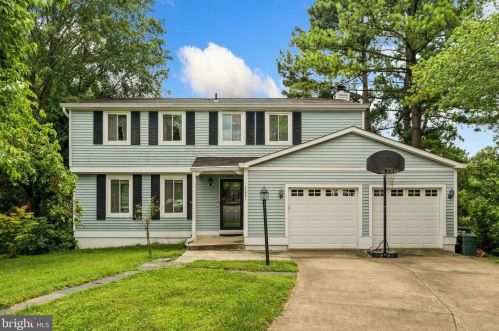 12961 Pinecrest View Ct, Herndon, VA 20171-2644