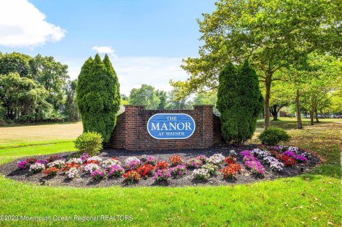 95 Old Orch Ln, Tinton Falls NJ 07712-2569 exterior