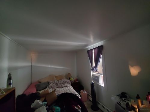 67 Main St, Winthrop, ME 04364-1406