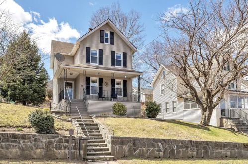 78 New St, Huntington, CT 06484-2316