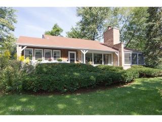 719 Park Dr, Homewood, IL 60422-1118