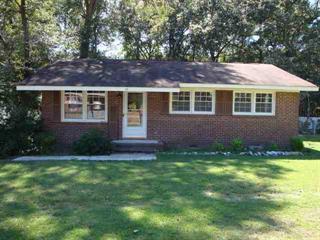 127 Robinhood Rd, Hartsville, SC 29550-8616