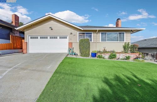 22126 Lantana Ct, Hayward, CA 94546-7208