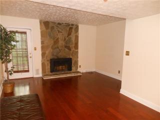 1723 Wynndowne Trl, Smyrna GA  30080-2480 exterior