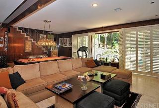16401 Garvin Dr, Van Nuys, CA 91436-3636