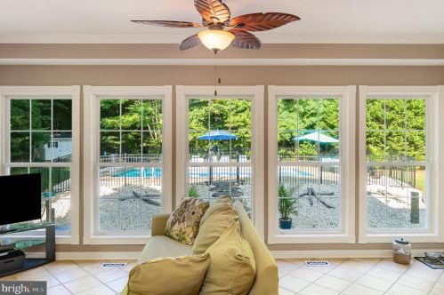 2318 Queensbury Dr, Fallston MD  21047-2928 exterior