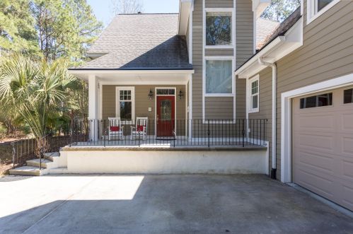 6765 Bears Bluff Rd, Wadmalaw Is, SC 29487-6812