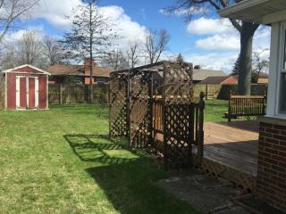 9600 Oakdale Rd, Cleveland OH  44129-2450 exterior