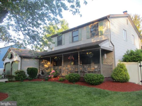 628 Chatham Rd, Somerdale, NJ 08083-2318