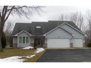 726 Summer Pl, Saint Paul, MN 55123-3013