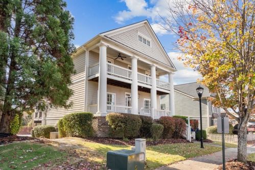 963 Highland Dr, Atlanta GA  30318-4037 exterior