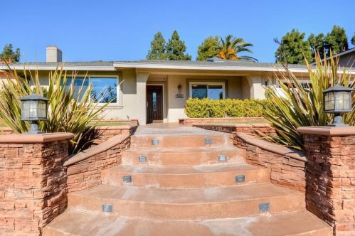 25601 Minoa Dr, San Juan Capistrano, CA 92691-4655