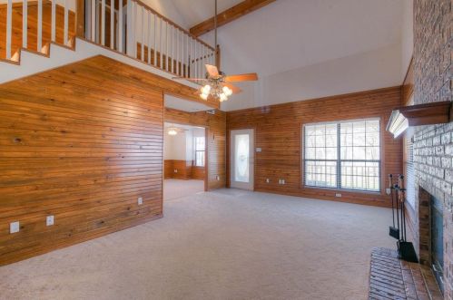 219 Lipan Dr, Lipan, TX 76462-2207