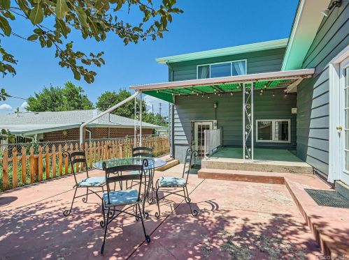 950 Briarwood Dr, Denver CO exterior