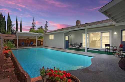 3401 Tiffany Ln, Modesto, CA 95350-1646