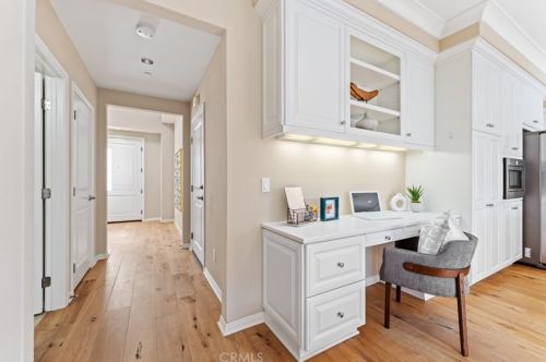 78 Rembrandt, Irvine CA  92620-7314 exterior