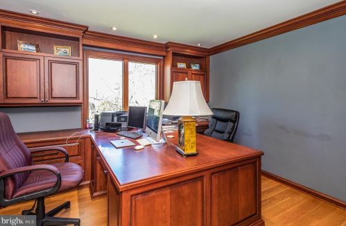 15 Teak Ln, Princeton NJ 08540-4724 exterior