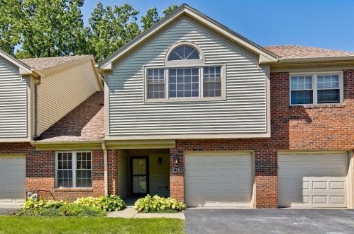 724 Dorset Cir, Wheeling, IL 60090-2688