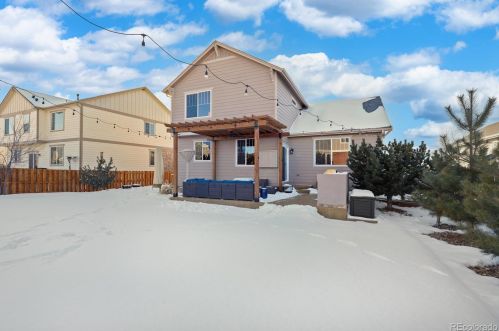 80 Newbern Way, Aurora CO  80018-1728 exterior