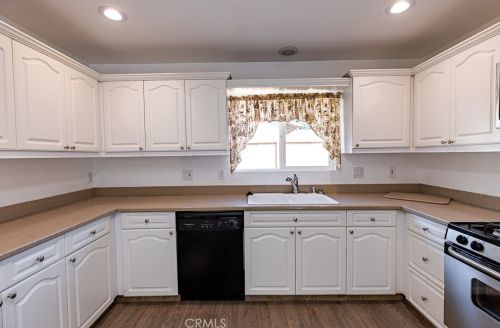 8476 Colorado Ave, Riverside CA  92504-2303 exterior