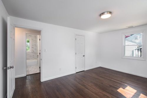 17 Spencer Dr, Middletown CT  06457-3537 exterior
