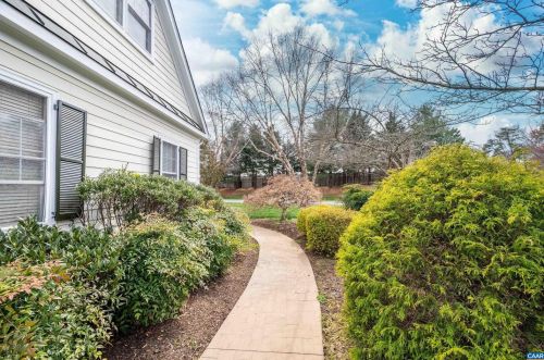 3570 Turnbridge Ln, Keswick, VA 22947-9183