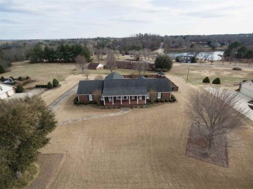 122 Lakeland Ave, Moore, SC 29369-9799