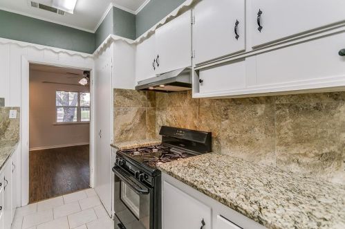 5417 El Campo Ave, Fort Worth TX 76107-4701 exterior