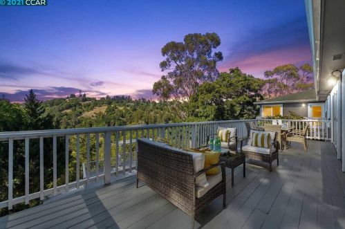 24 Crestview Dr, Orinda, CA 94563-3920