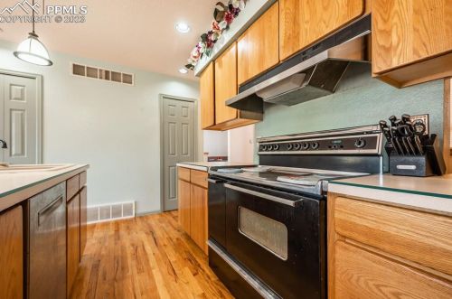 516 Archer Dr, Pueblo CO  81007-3637 exterior