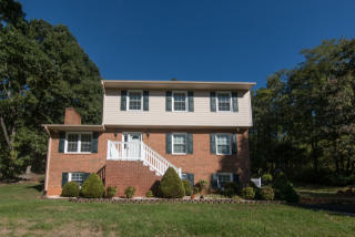 1164 Forestland Dr, Vinton, VA 24179-6185