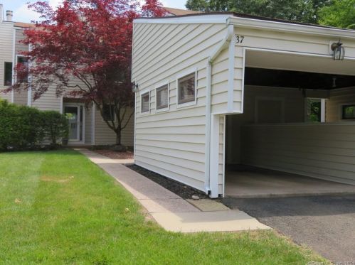 37 Currier Way, Cheshire, CT 06410-1469